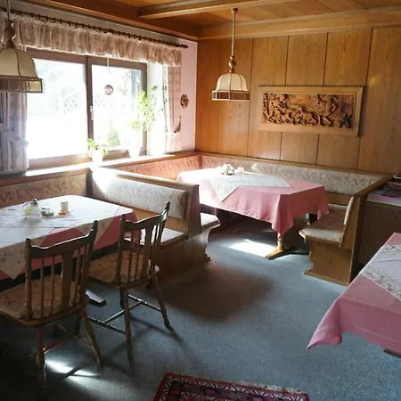 Guest house & Fewos Fuchs